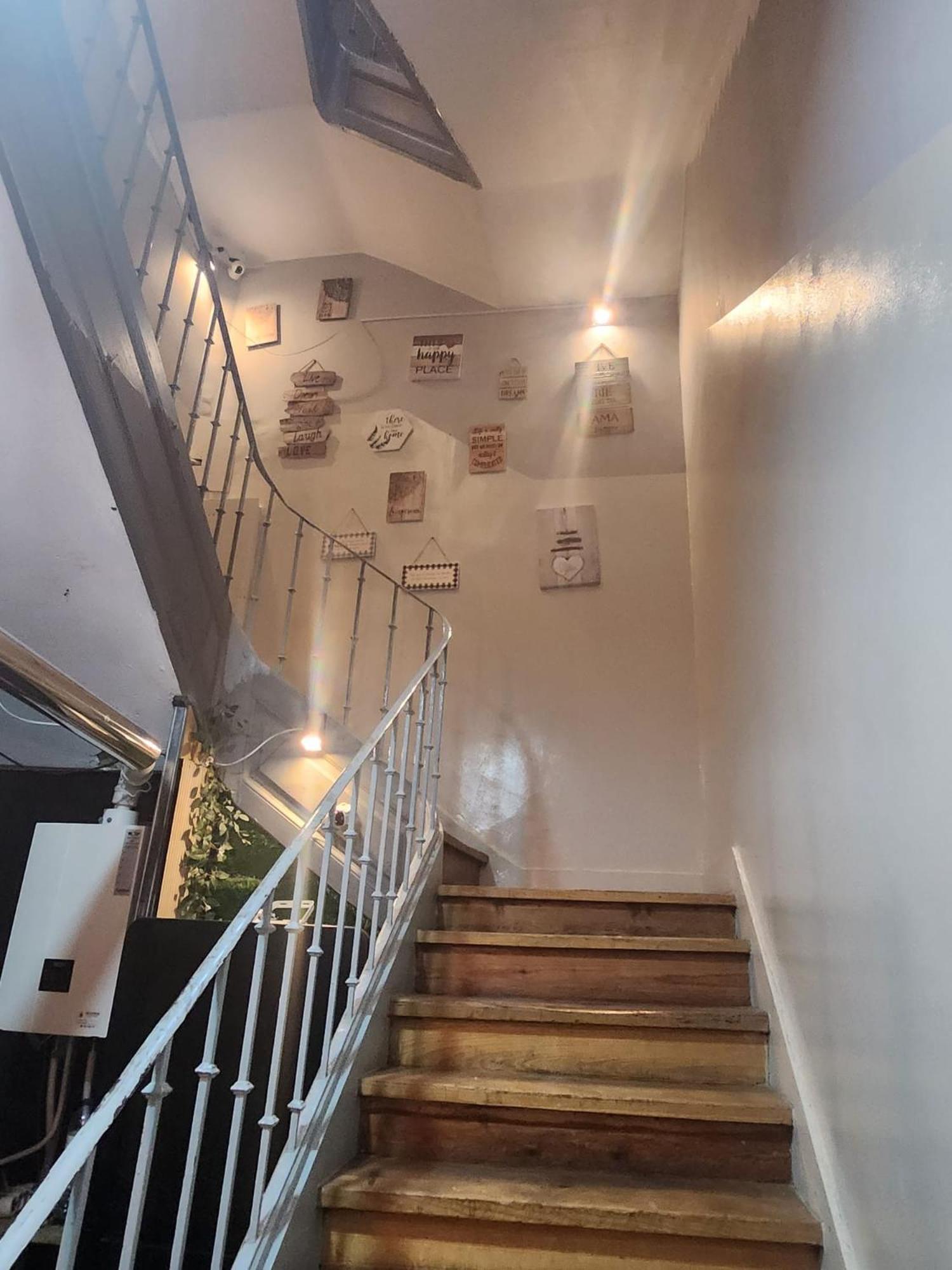 Daora Lisbon Low Cost Hostel Extérieur photo